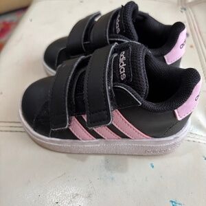 Toddler girl Addidas